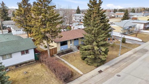 4314 54 Avenue, Olds, AB - Outdoor