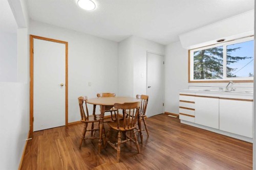 4314 54 Avenue, Olds, AB - Indoor Photo Showing Dining Room