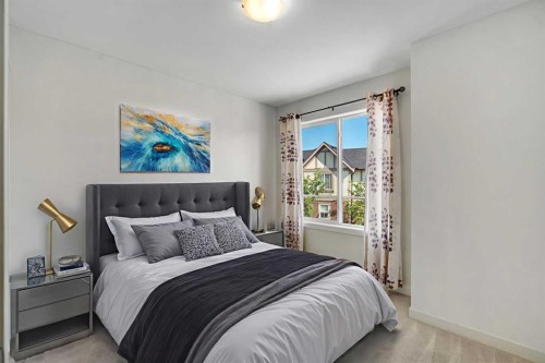 958 Sherwood Boulevard Nw, Calgary, AB - Indoor Photo Showing Bedroom