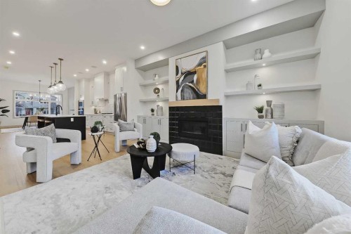 4615 82 Street Nw, Calgary, AB - Indoor