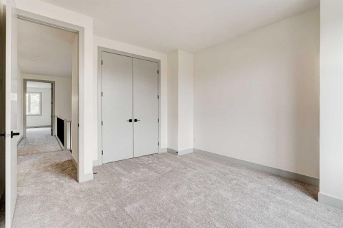 4615 82 Street Nw, Calgary, AB - Indoor Photo Showing Other Room
