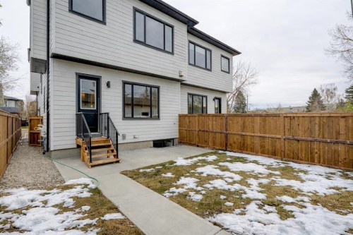 4615 82 Street Nw, Calgary, AB - Outdoor