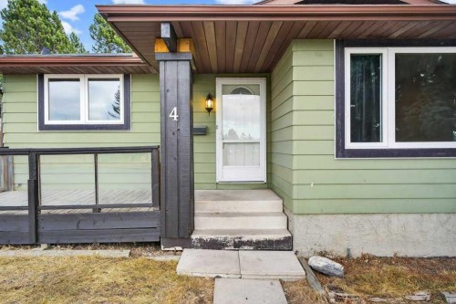 4 Abergale Way Ne, Calgary, AB 