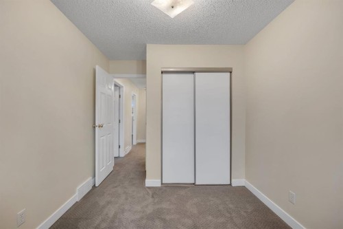 23-73 Glenbrook Crescent, Cochrane, AB - Indoor Photo Showing Other Room