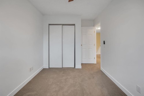 23-73 Glenbrook Crescent, Cochrane, AB - Indoor Photo Showing Other Room