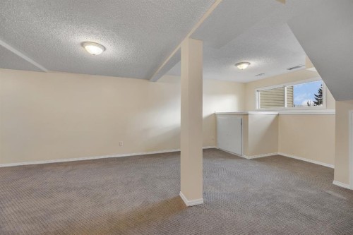 23-73 Glenbrook Crescent, Cochrane, AB - Indoor Photo Showing Other Room