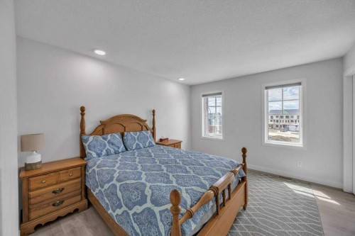 1612 Rangeview Drive Se, Calgary, AB - Indoor Photo Showing Bedroom