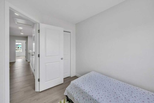 1612 Rangeview Drive Se, Calgary, AB - Indoor Photo Showing Bedroom