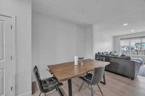 1612 Rangeview Drive Se, Calgary, AB - Indoor Photo Showing Other Room