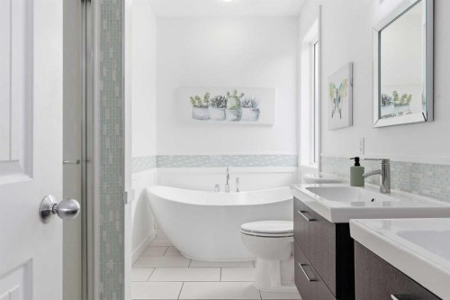 2026 High Country Rise Nw, High River, AB - Indoor Photo Showing Bathroom