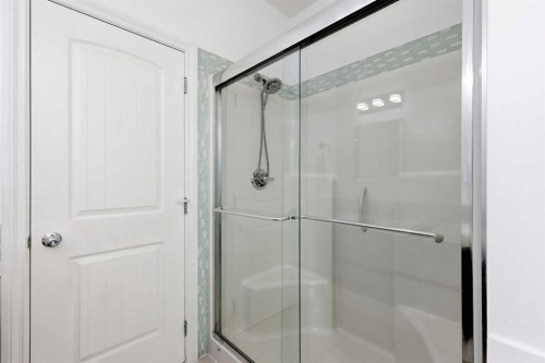 2026 High Country Rise Nw, High River, AB - Indoor Photo Showing Bathroom