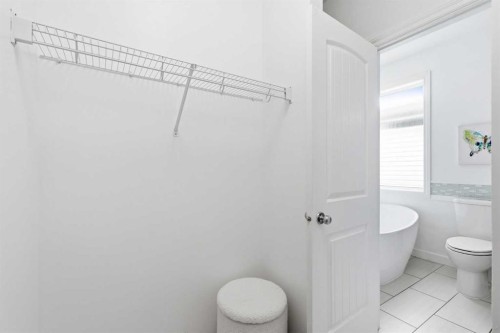 2026 High Country Rise Nw, High River, AB - Indoor Photo Showing Bathroom
