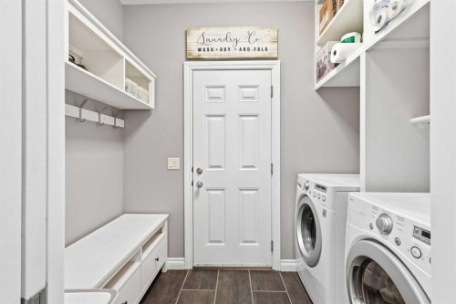2026 High Country Rise Nw, High River, AB - Indoor Photo Showing Laundry Room