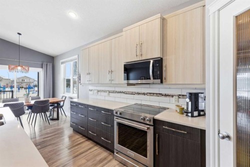 2026 High Country Rise Nw, High River, AB - Indoor Photo Showing Kitchen