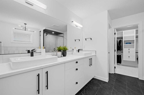 447 Dawson Terrace, Chestermere, AB - Indoor Photo Showing Bathroom