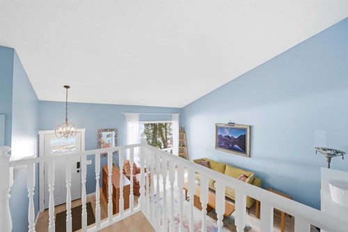 447 Berkley Crescent Nw, Calgary, AB - Indoor Photo Showing Other Room