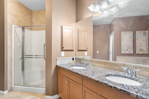 223 Sunset Square, Cochrane, AB - Indoor