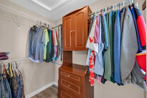 71 Eversyde Heath Sw, Calgary, AB - Indoor With Storage