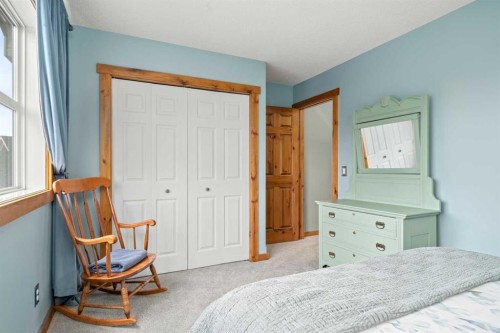 122 Hidden Creek Heights Nw, Calgary, AB - Indoor Photo Showing Bedroom