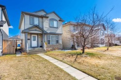 84 Tarington Way NE Calgary, AB T3J 4V9