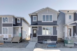 95 Southborough Crescent  Cochrane, AB T4C 3J3