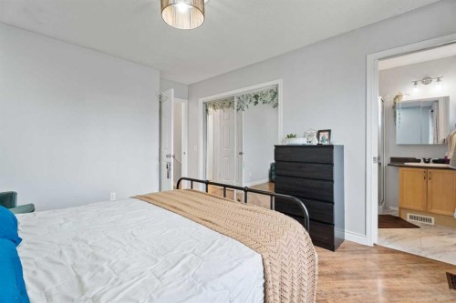 242 Elgin Place Se, Calgary, AB - Indoor Photo Showing Bedroom