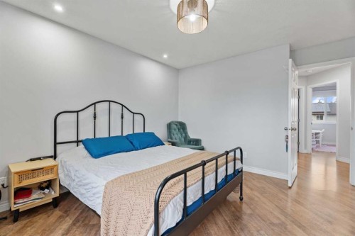 242 Elgin Place Se, Calgary, AB - Indoor Photo Showing Bedroom