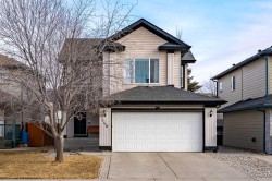 148 Fairways Drive NW Airdrie, AB T4B 2R8