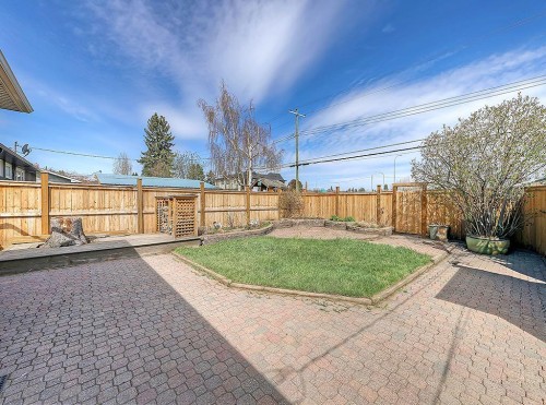 44 Granlea Place Sw, Calgary, AB - Outdoor