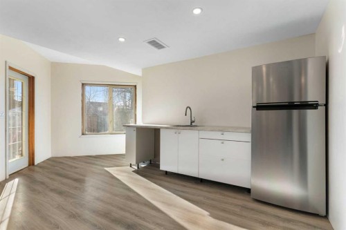 202 Schooner Close Nw, Calgary, AB 