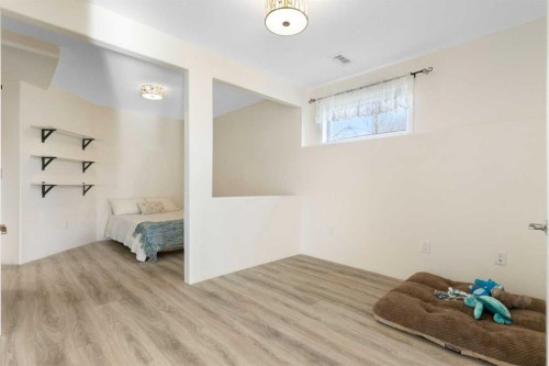 202 Schooner Close Nw, Calgary, AB 