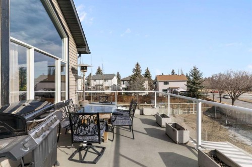 202 Schooner Close Nw, Calgary, AB 