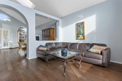 202 Schooner Close Nw, Calgary, AB 