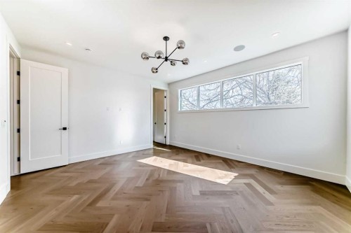 2006 41 Avenue Sw, Calgary, AB - Indoor Photo Showing Other Room