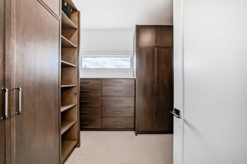 2006 41 Avenue Sw, Calgary, AB - Indoor