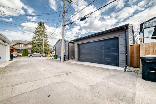 2006 41 Avenue Sw, Calgary, AB - Outdoor