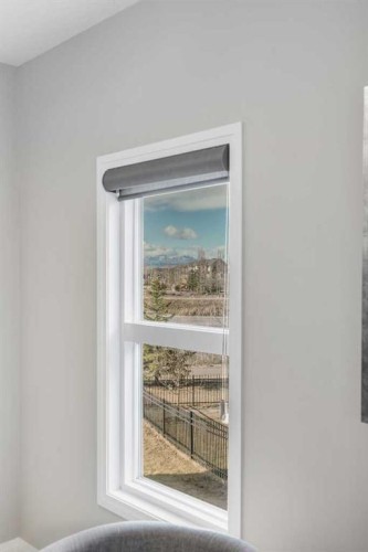 53 Sundown Grove, Cochrane, AB - Indoor Photo Showing Other Room