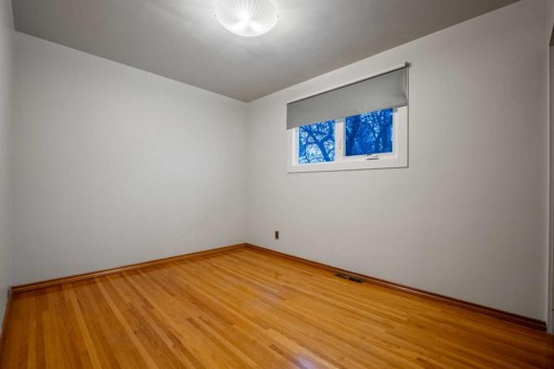 111 Cambrian Drive Nw, Calgary, AB 