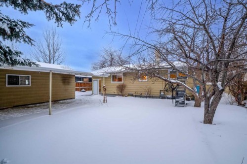 111 Cambrian Drive Nw, Calgary, AB 