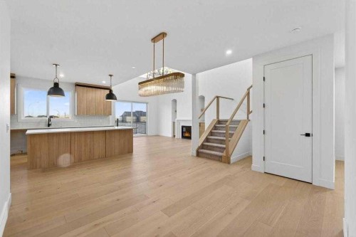 539 Waterford Rise, Chestermere, AB - Indoor Photo Showing Kitchen