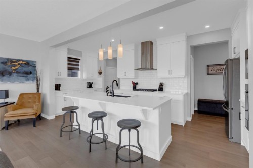 160 Precedence Hill, Cochrane, AB - Indoor Photo Showing Kitchen