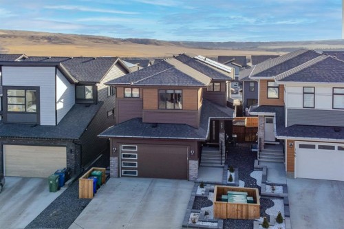 160 Precedence Hill, Cochrane, AB - Outdoor