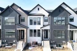 785 Southpoint Gate SW Airdrie, AB T4B 0Y7