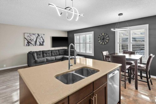 337 Douglas Glen Heath Se, Calgary, AB - Indoor