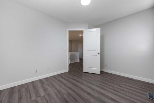 83 Cranleigh Common Se, Calgary, AB - Indoor Photo Showing Other Room