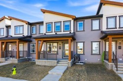 67 Carringwood Manor NW Calgary, AB T3P 2A7