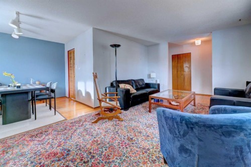 14 Munro Crescent, Red Deer, AB - Indoor Photo Showing Living Room