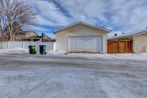 14 Munro Crescent, Red Deer, AB - Outdoor