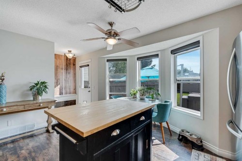 31 Inverness Grove Se, Calgary, AB - Indoor