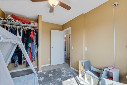 31 Inverness Grove Se, Calgary, AB - Indoor